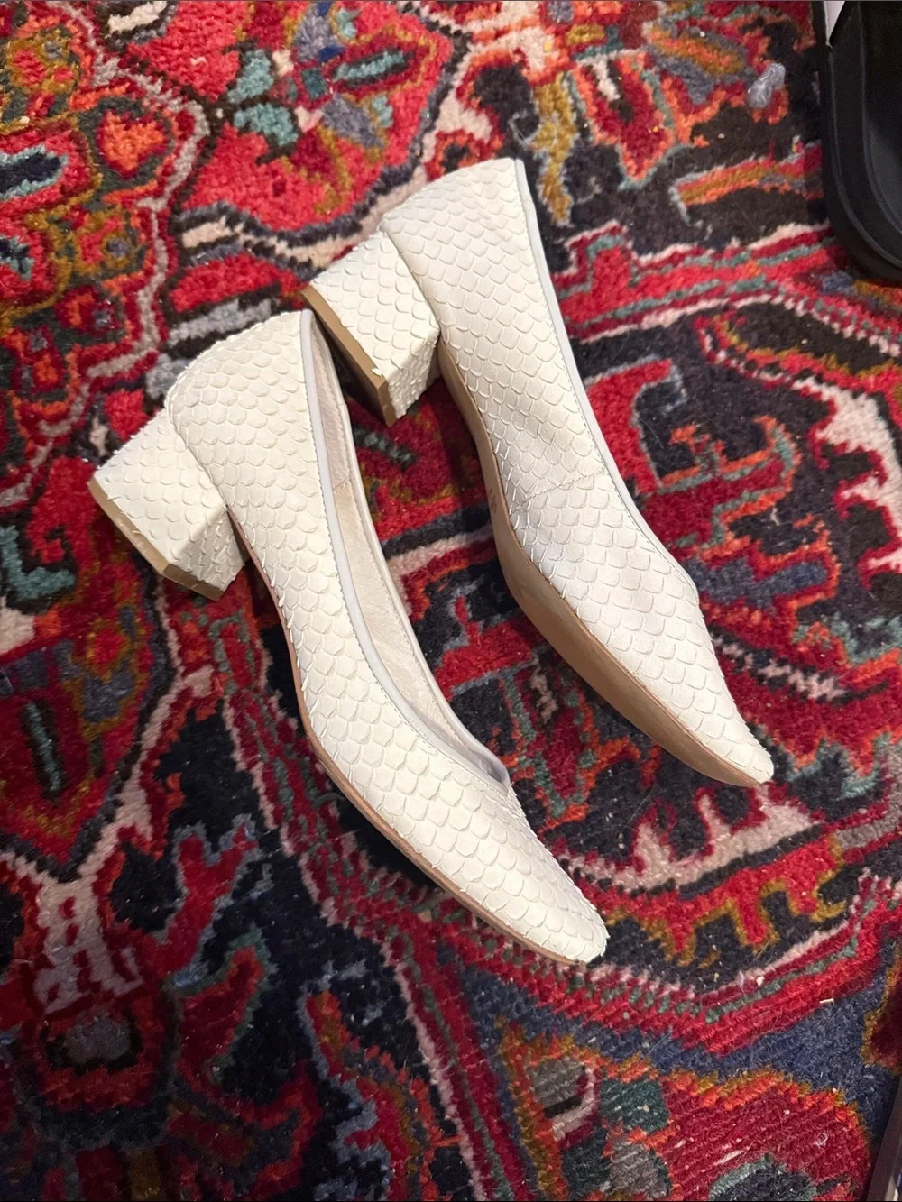 Bettye Muller Cream Scale-Textured Leather Block Heels 7.5